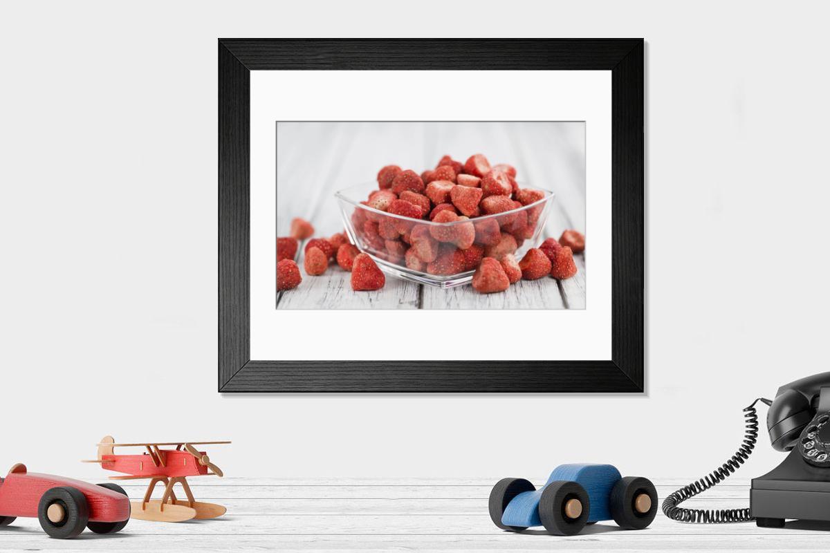 Shown hanging in a room: Modern 14"x12" (36x31cm)