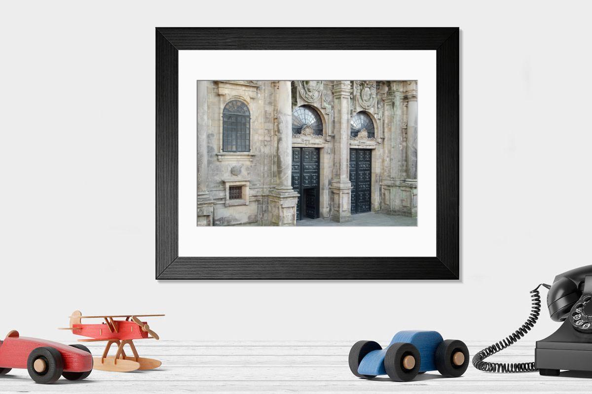 Shown hanging in a room: Modern 14"x12" (36x31cm)