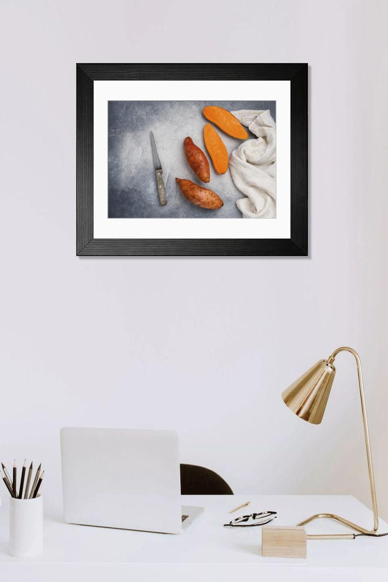 Shown hanging in a room: Modern 14"x12" (36x31cm)