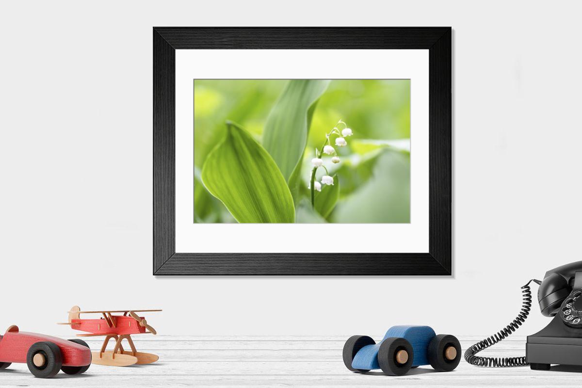 Shown hanging in a room: Modern 14"x12" (36x31cm)