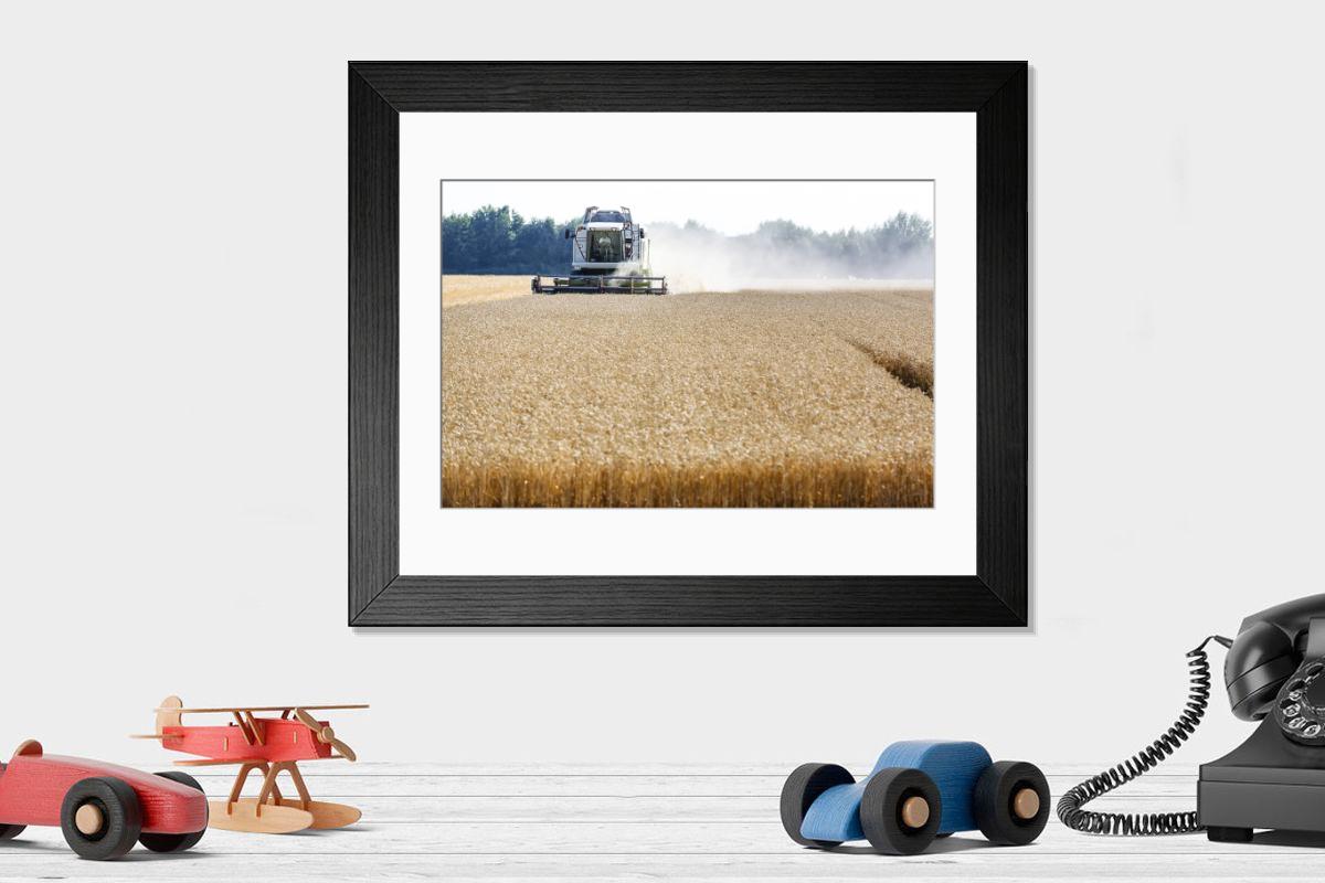 Shown hanging in a room: Modern 14"x12" (36x31cm)