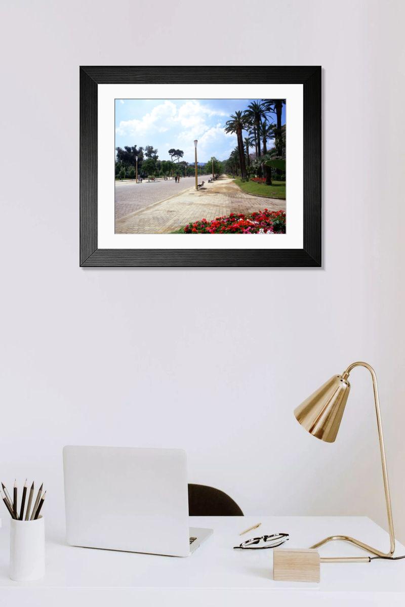 Shown hanging in a room: Modern 14"x12" (36x31cm)