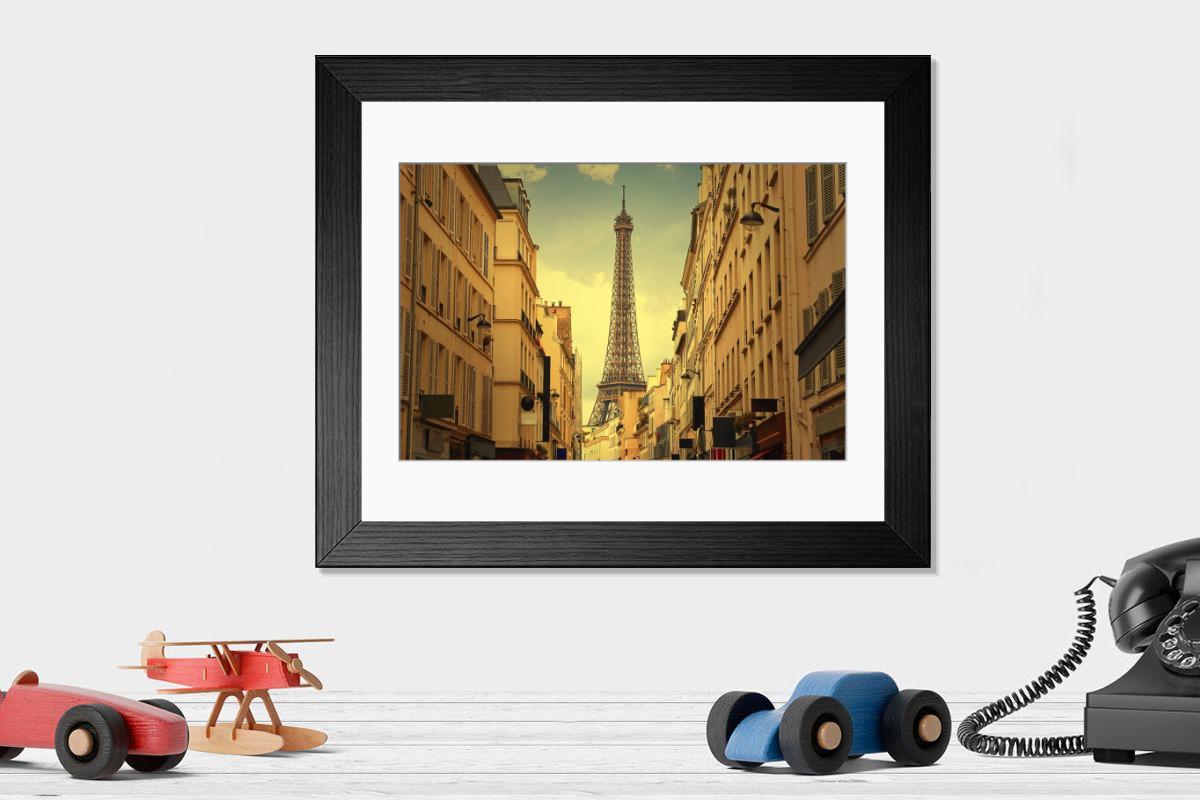 Shown hanging in a room: Modern 14"x12" (36x31cm)