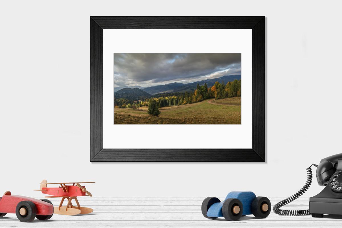 Shown hanging in a room: Modern 14"x12" (36x31cm)