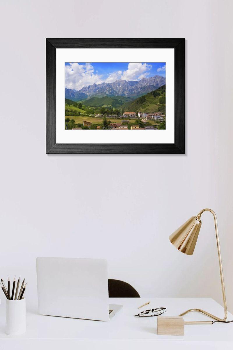 Shown hanging in a room: Modern 14"x12" (36x31cm)