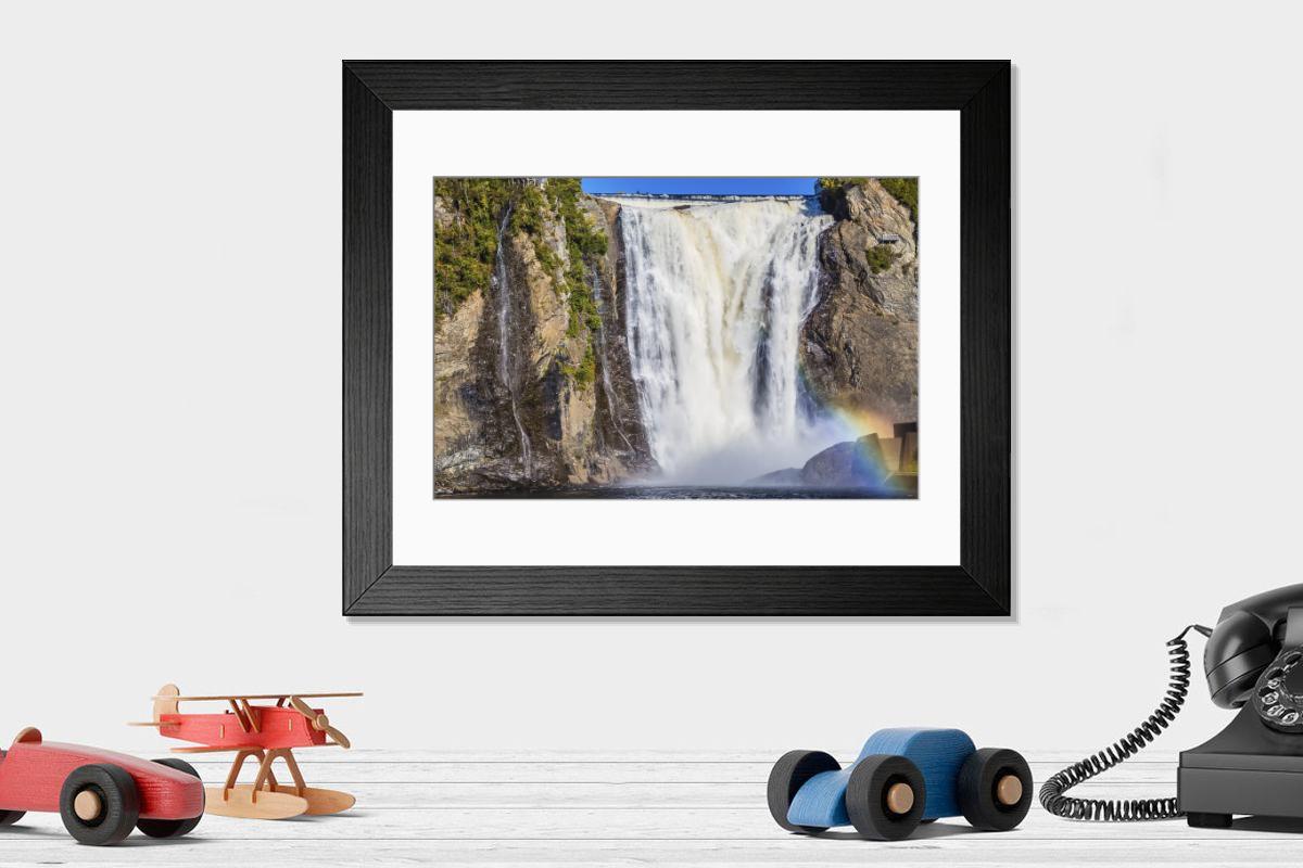 Shown hanging in a room: Modern 14"x12" (36x31cm)
