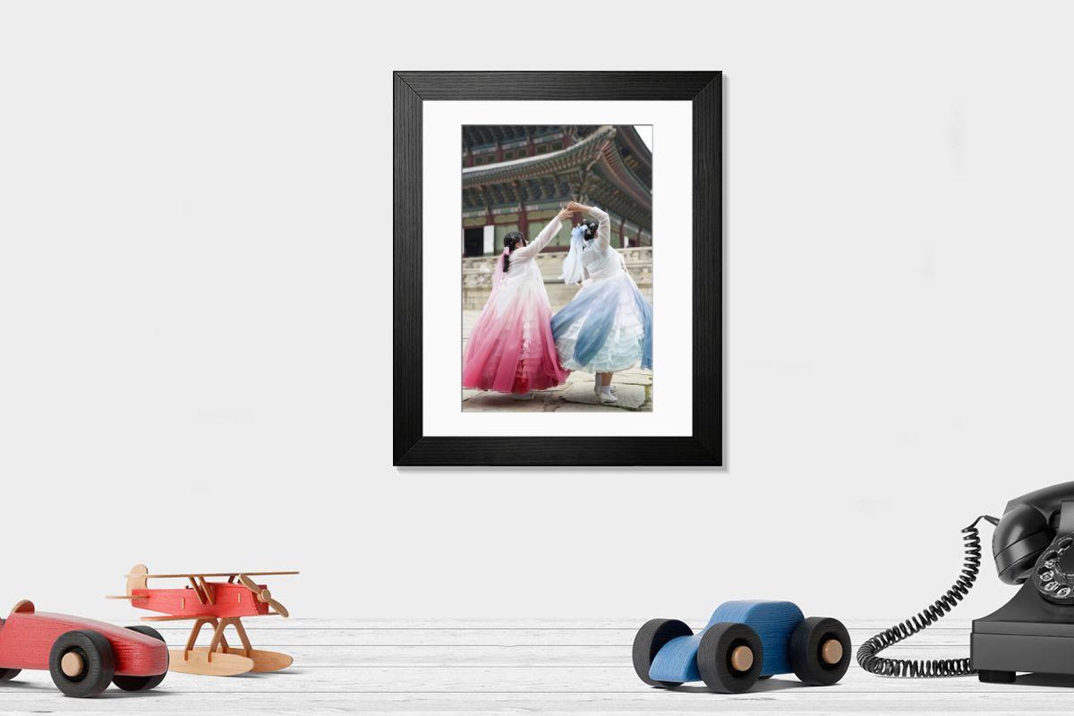 Shown hanging in a room: Modern 14"x12" (36x31cm)