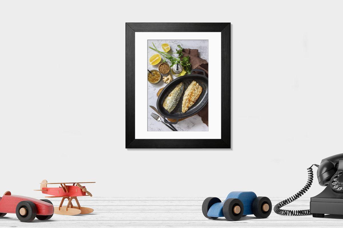 Shown hanging in a room: Modern 14"x12" (36x31cm)