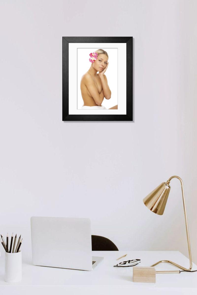 Shown hanging in a room: Modern 14"x12" (36x31cm)