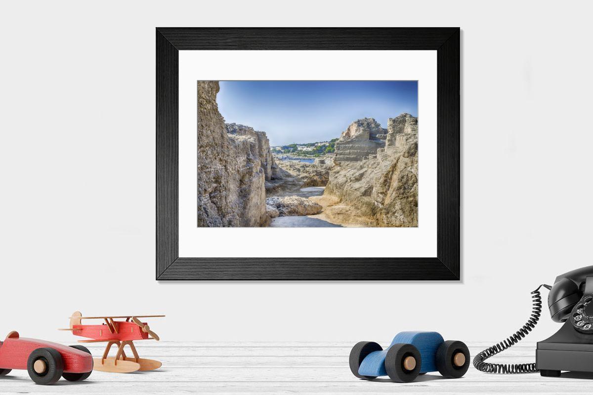 Shown hanging in a room: Modern 14"x12" (36x31cm)