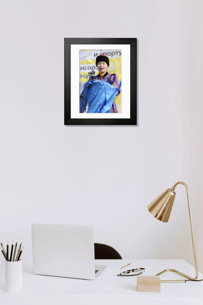 Shown hanging in a room: Modern 14"x12" (36x31cm)