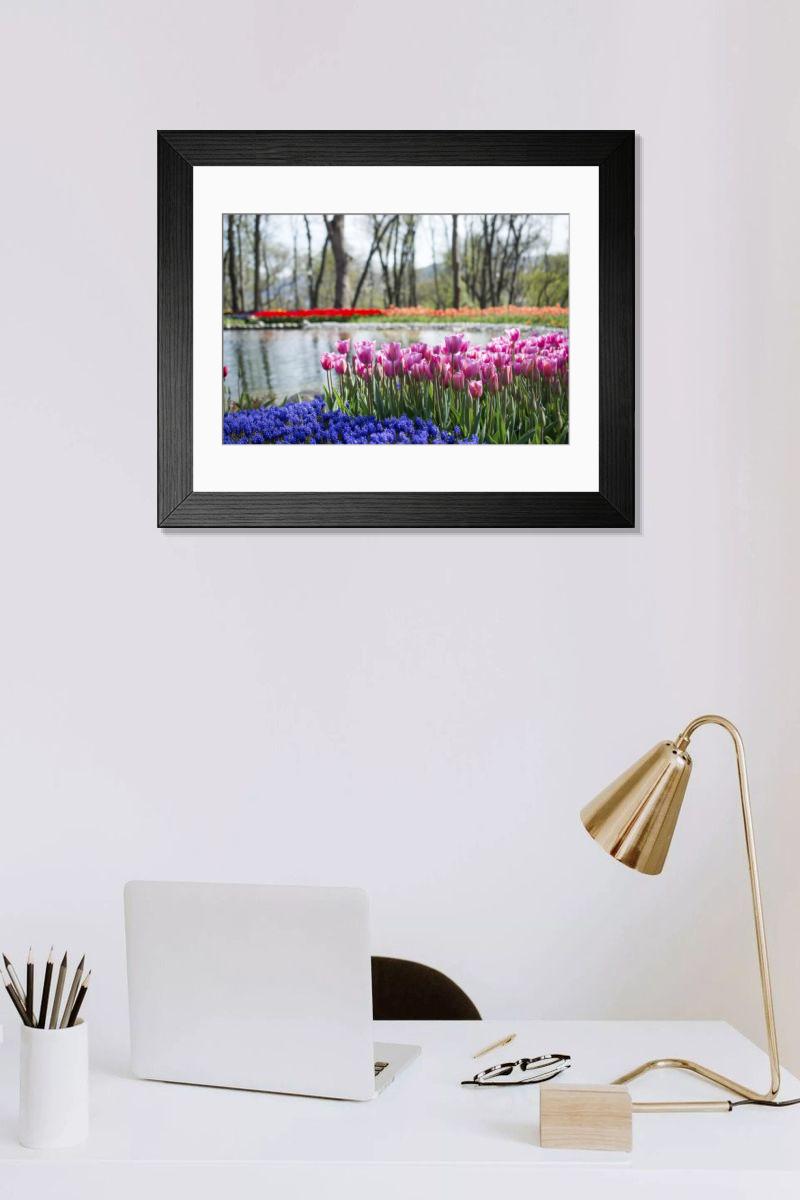 Shown hanging in a room: Modern 14"x12" (36x31cm)