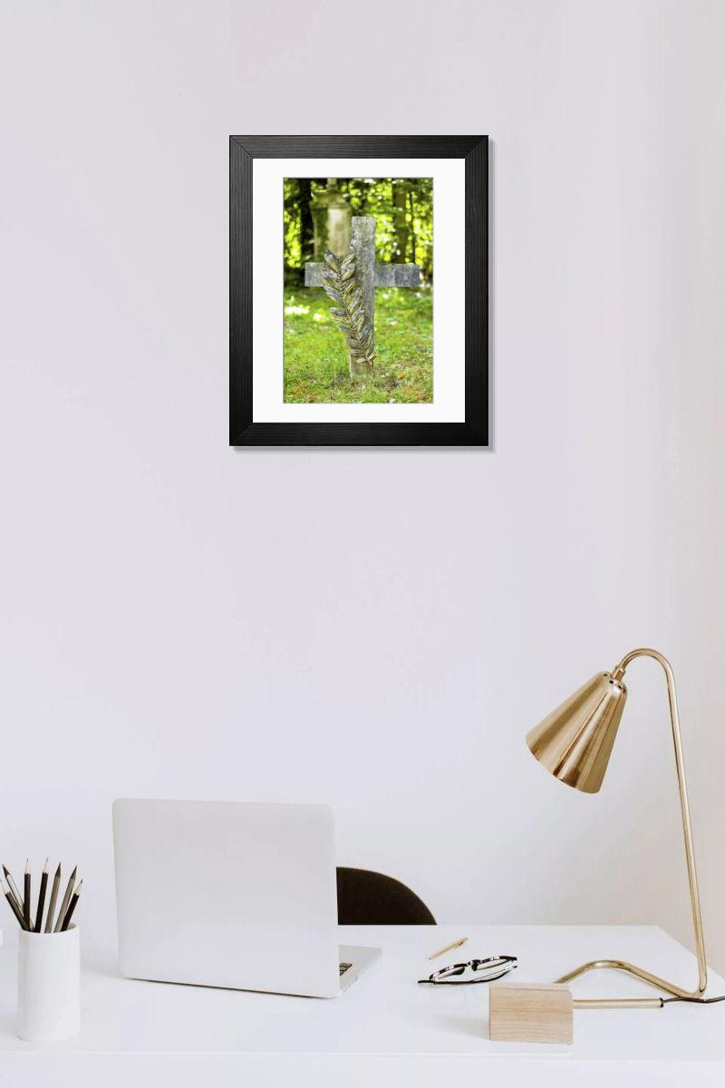 Shown hanging in a room: Modern 14"x12" (36x31cm)
