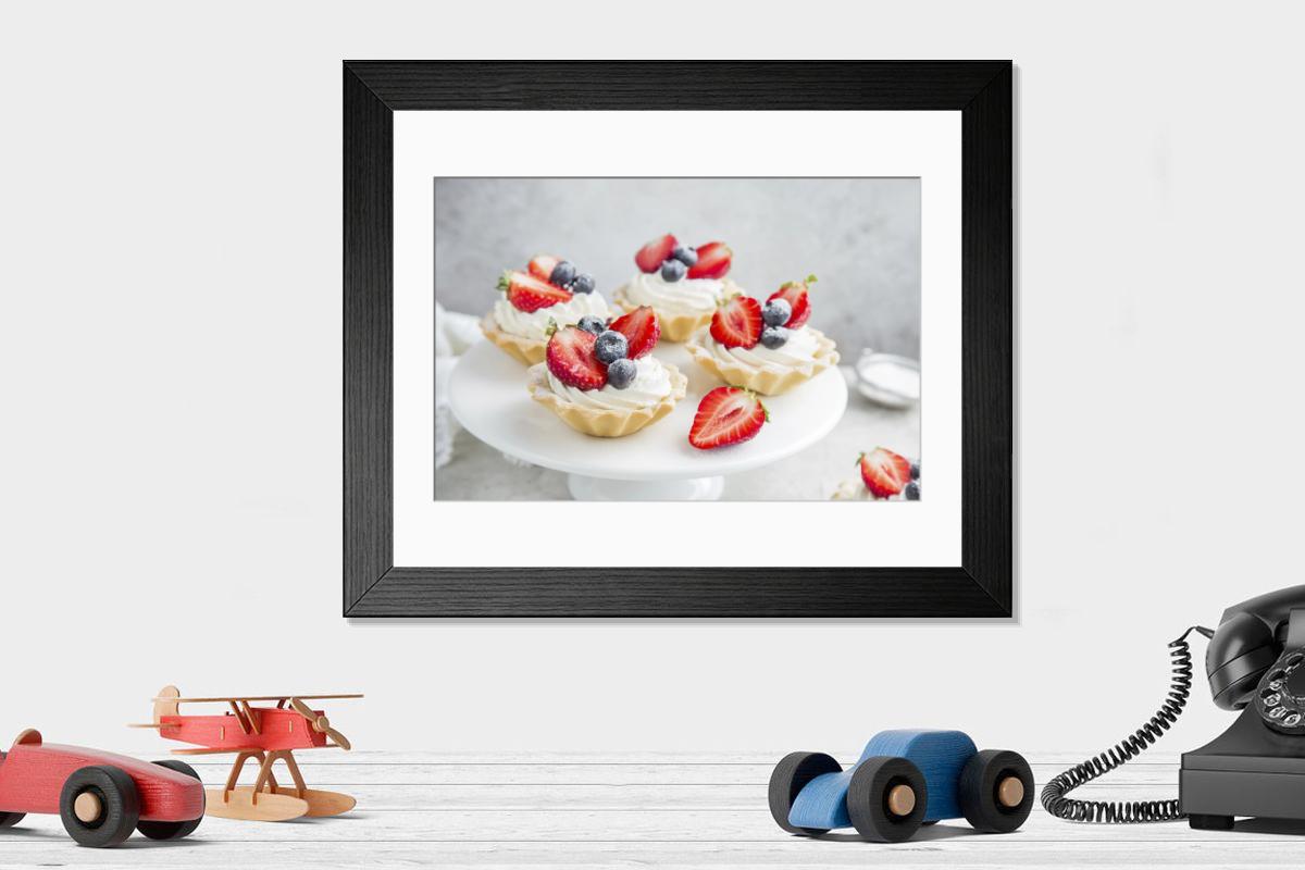 Shown hanging in a room: Modern 14"x12" (36x31cm)