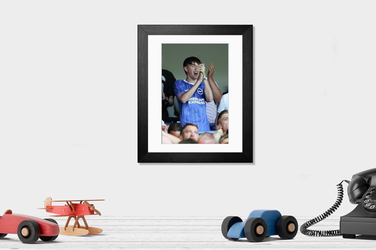 Shown hanging in a room: Modern 14"x12" (36x31cm)