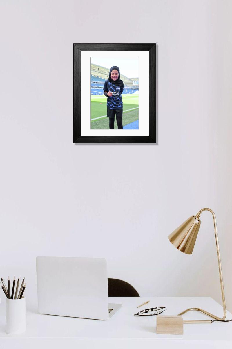Shown hanging in a room: Modern 14"x12" (36x31cm)