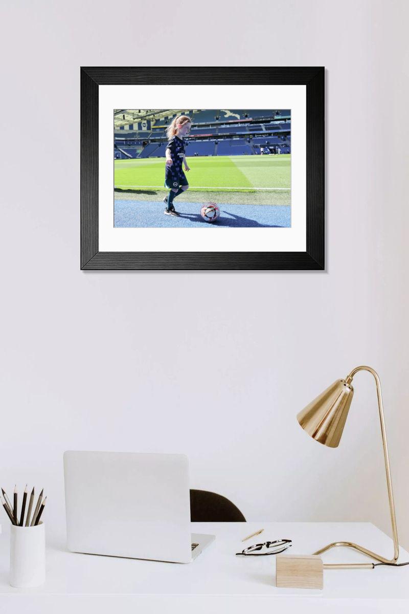 Shown hanging in a room: Modern 14"x12" (36x31cm)