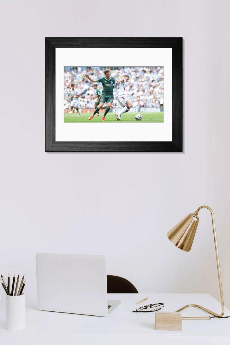 Shown hanging in a room: Modern 14"x12" (36x31cm)