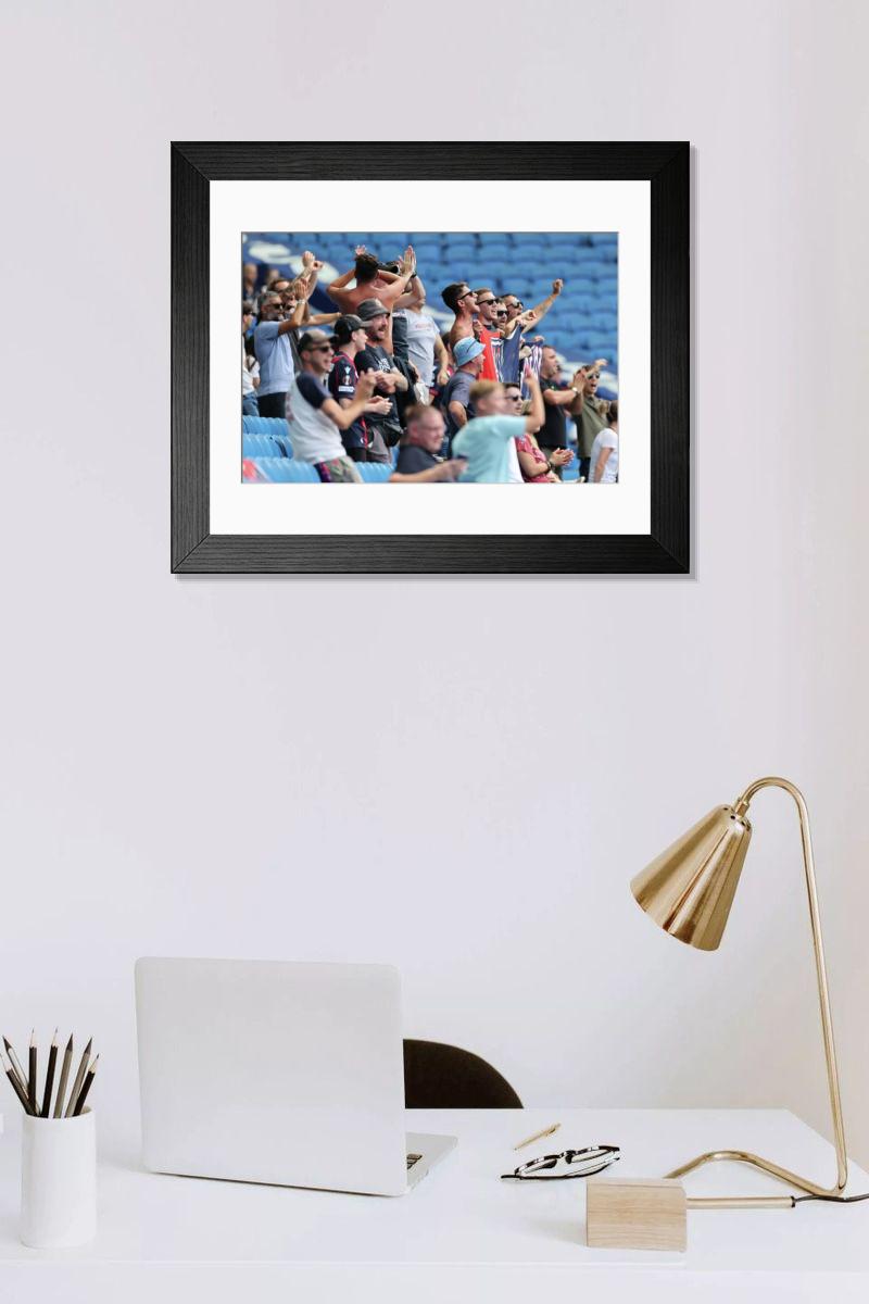 Shown hanging in a room: Modern 14"x12" (36x31cm)