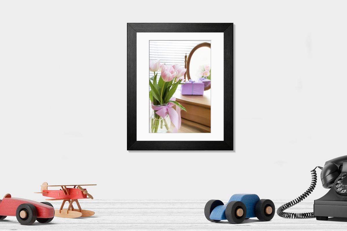 Shown hanging in a room: Modern 14"x12" (36x31cm)