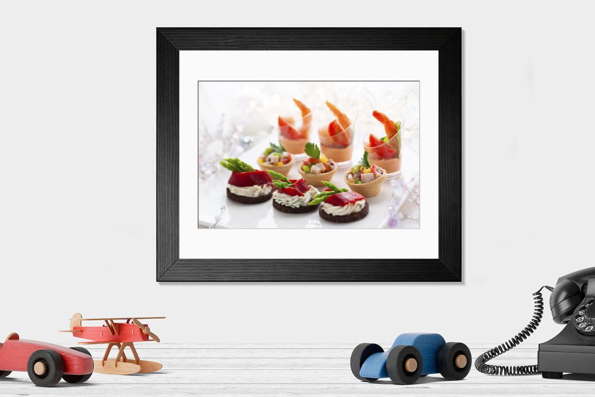 Shown hanging in a room: Modern 14"x12" (36x31cm)
