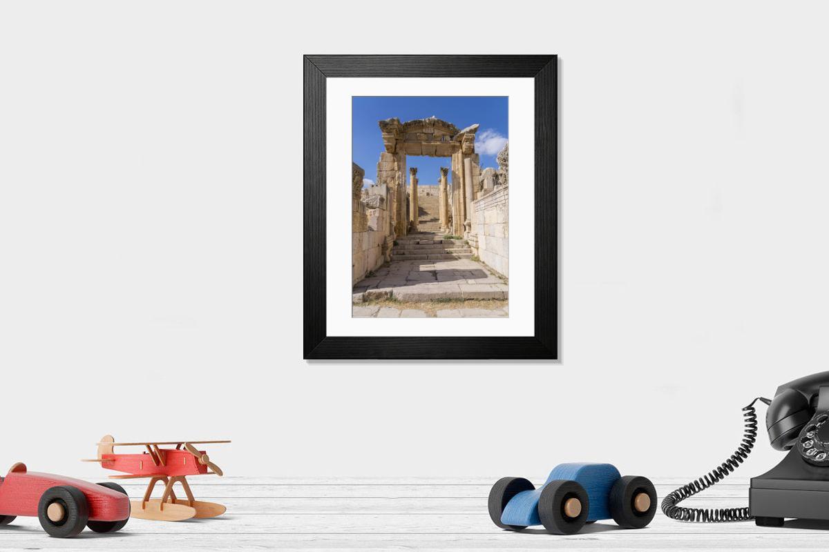 Shown hanging in a room: Modern 14"x12" (36x31cm)