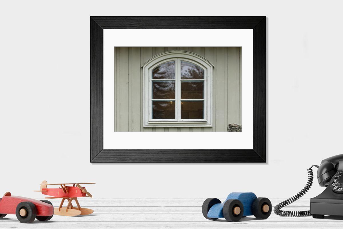 Shown hanging in a room: Modern 14"x12" (36x31cm)