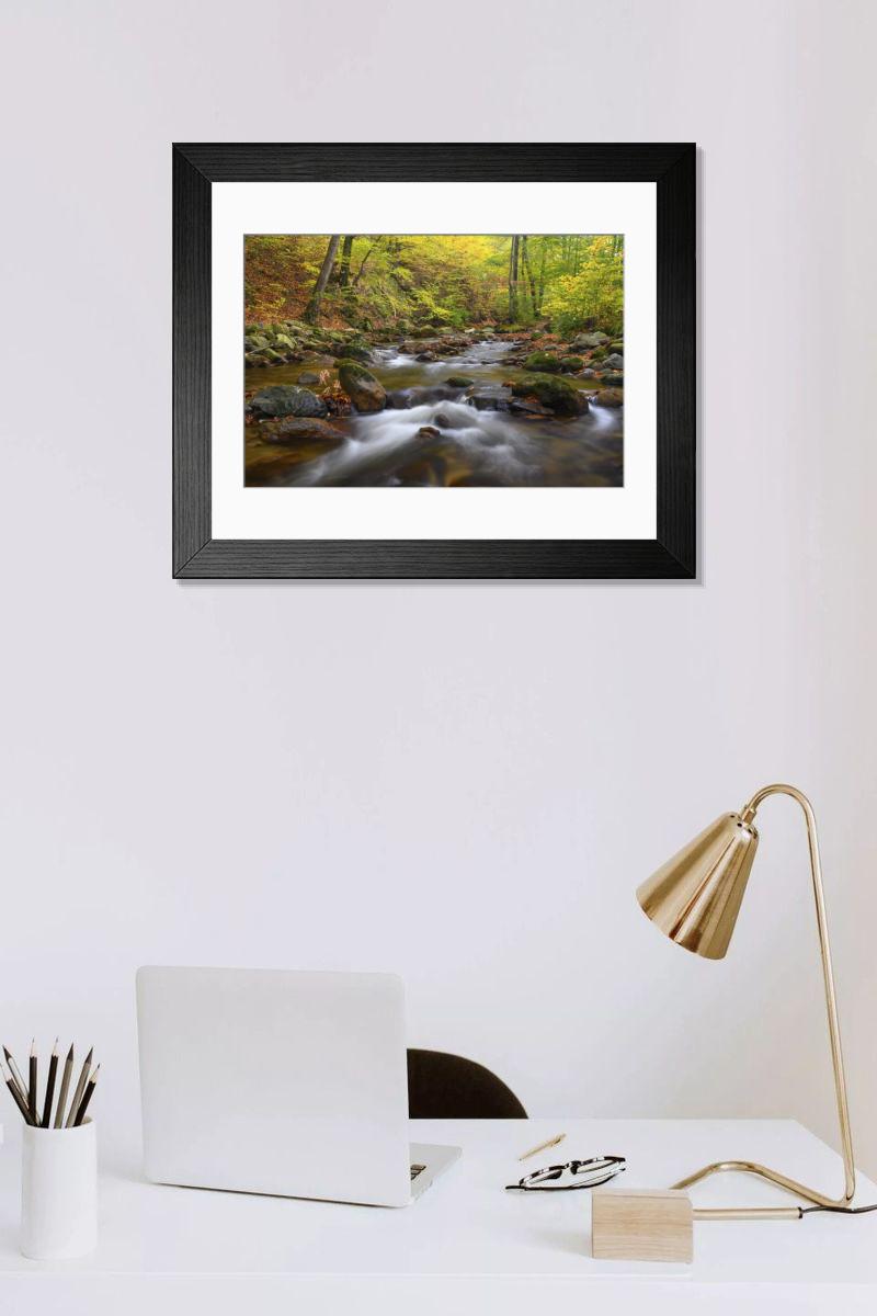 Shown hanging in a room: Modern 14"x12" (36x31cm)