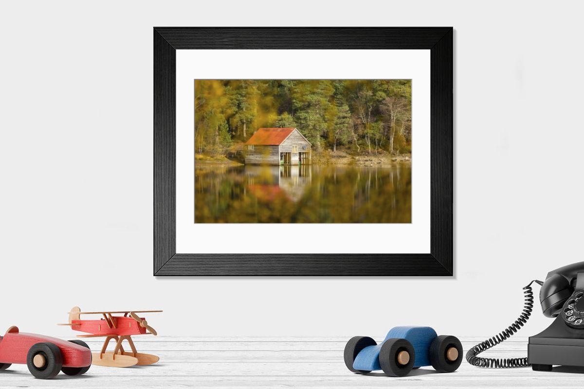 Shown hanging in a room: Modern 14"x12" (36x31cm)