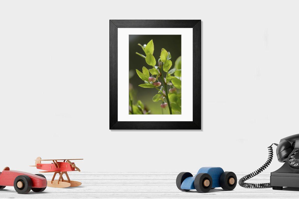 Shown hanging in a room: Modern 14"x12" (36x31cm)