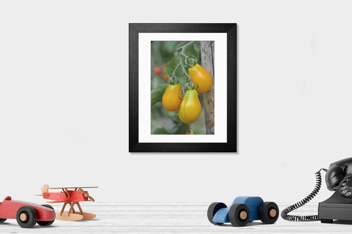 Shown hanging in a room: Modern 14"x12" (36x31cm)