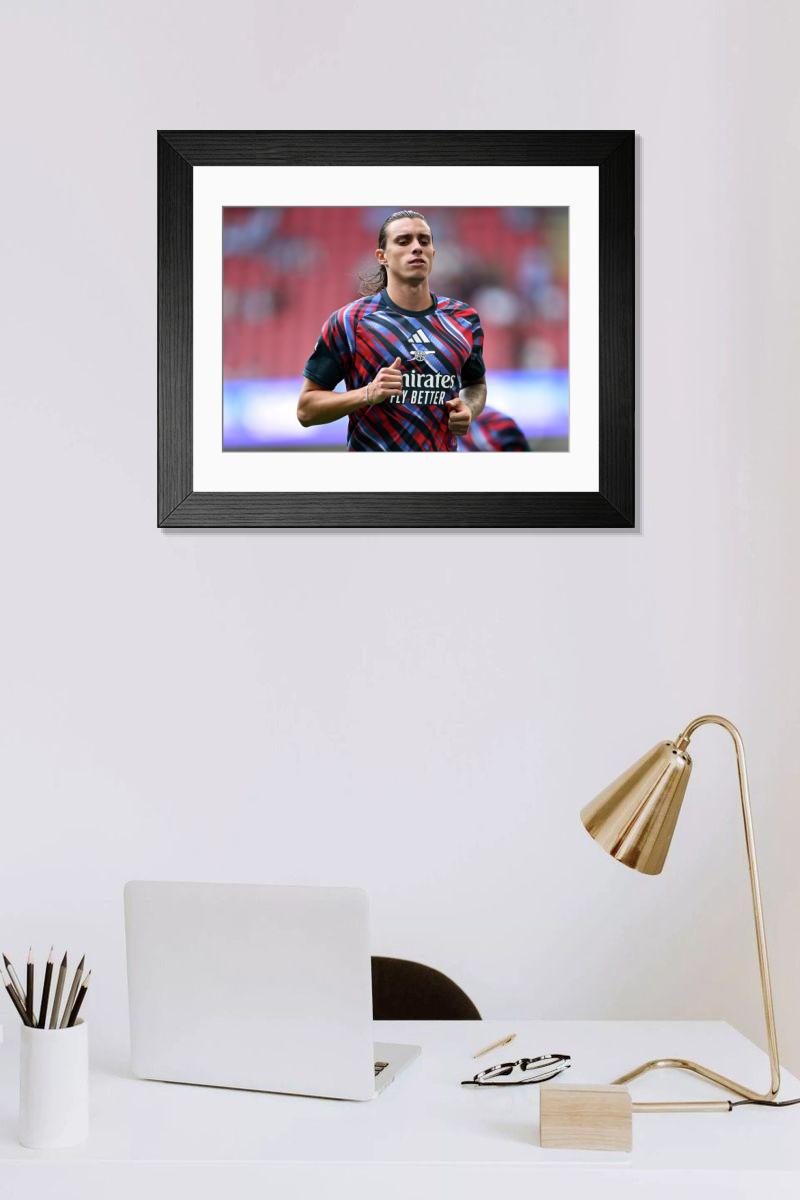 Shown hanging in a room: Modern 14"x12" (36x31cm)
