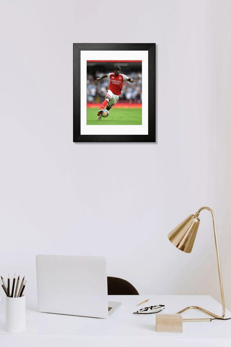 Shown hanging in a room: Modern 14"x12" (36x31cm)