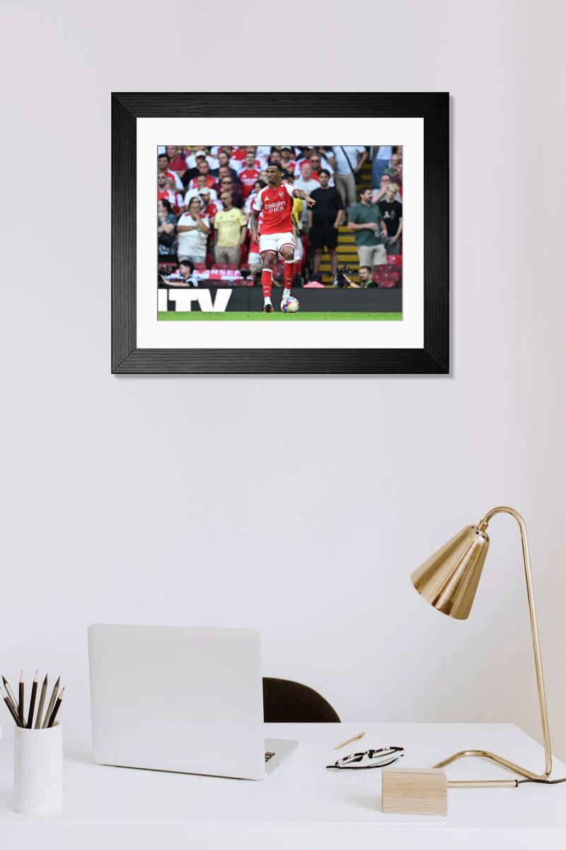 Shown hanging in a room: Modern 14"x12" (36x31cm)