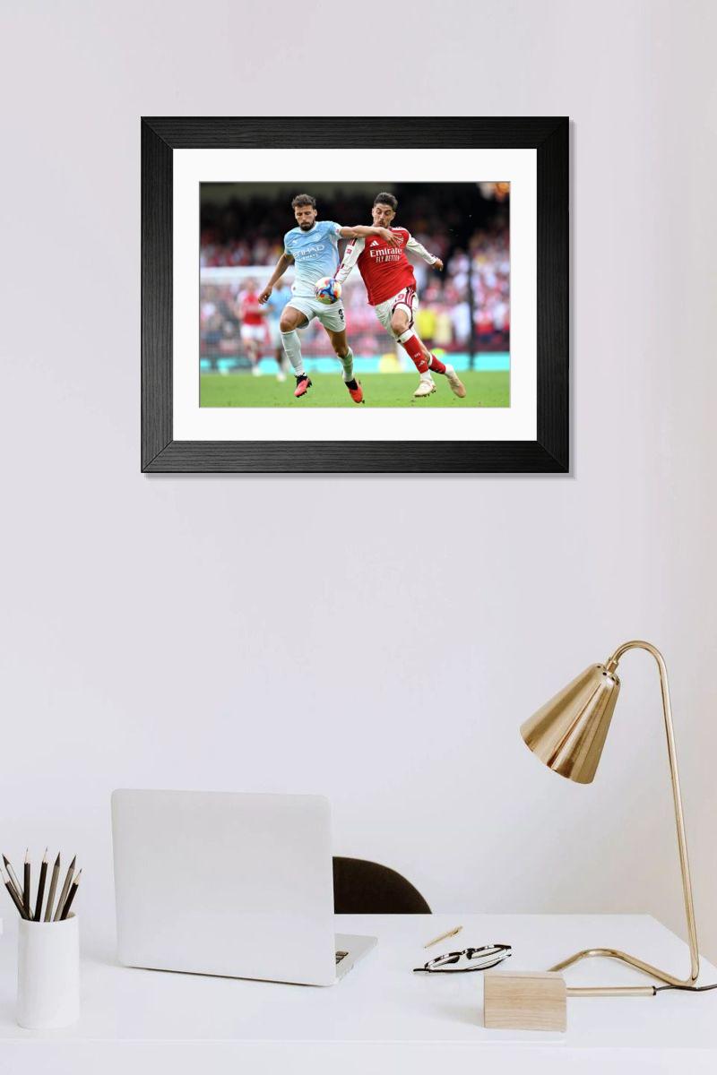 Shown hanging in a room: Modern 14"x12" (36x31cm)