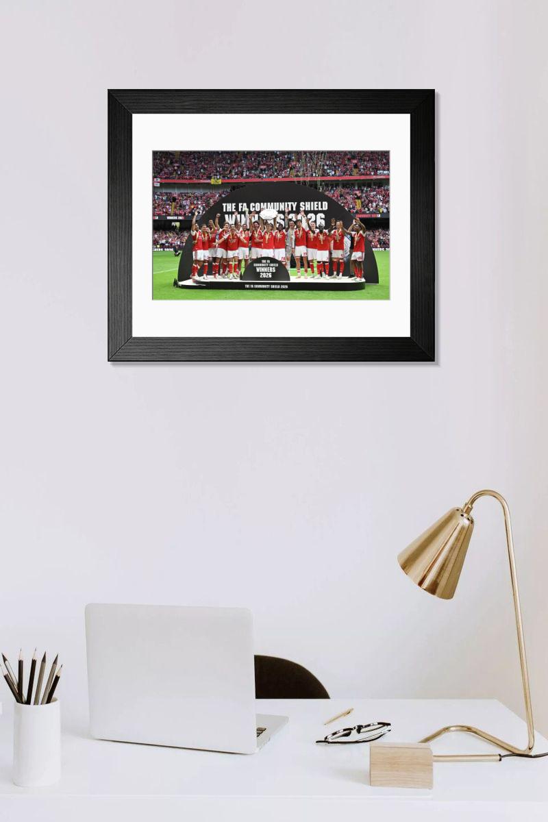 Shown hanging in a room: Modern 14"x12" (36x31cm)