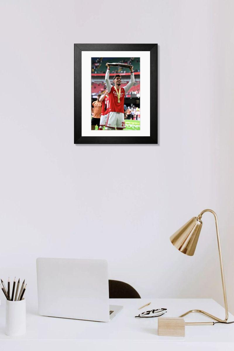 Shown hanging in a room: Modern 14"x12" (36x31cm)