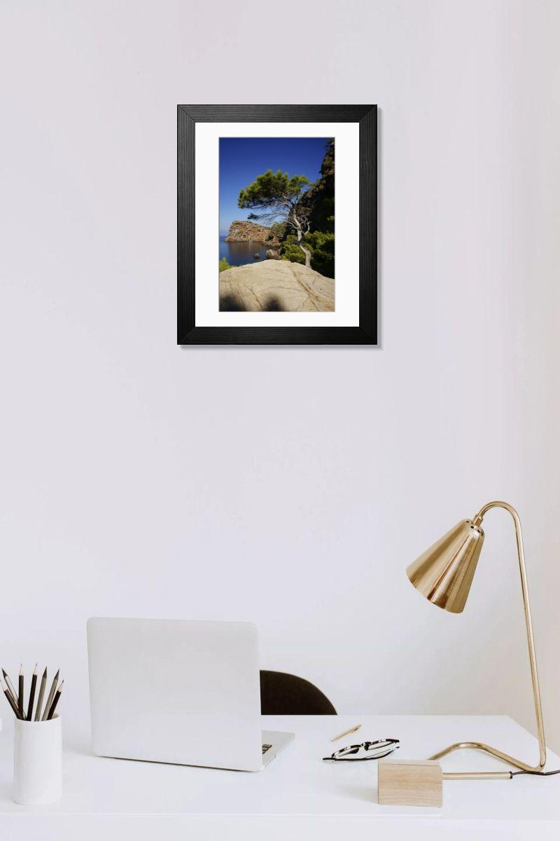 Shown hanging in a room: Modern 14"x12" (36x31cm)