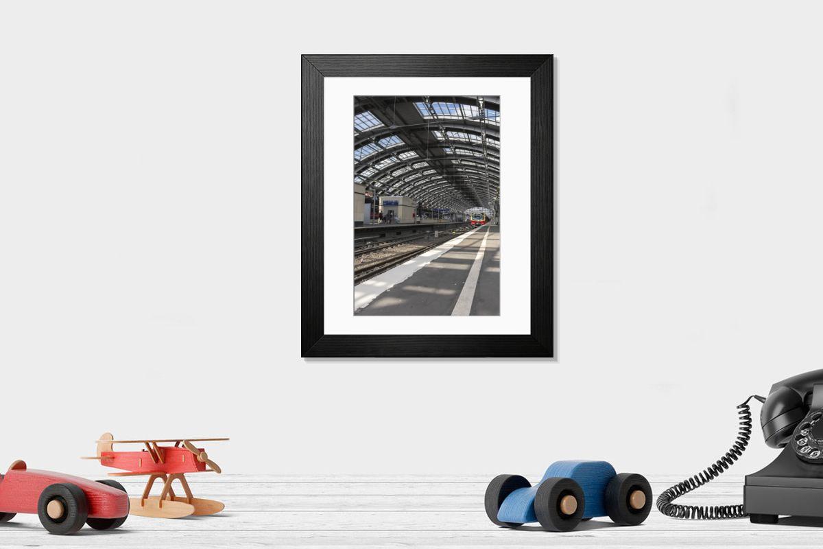 Shown hanging in a room: Modern 14"x12" (36x31cm)