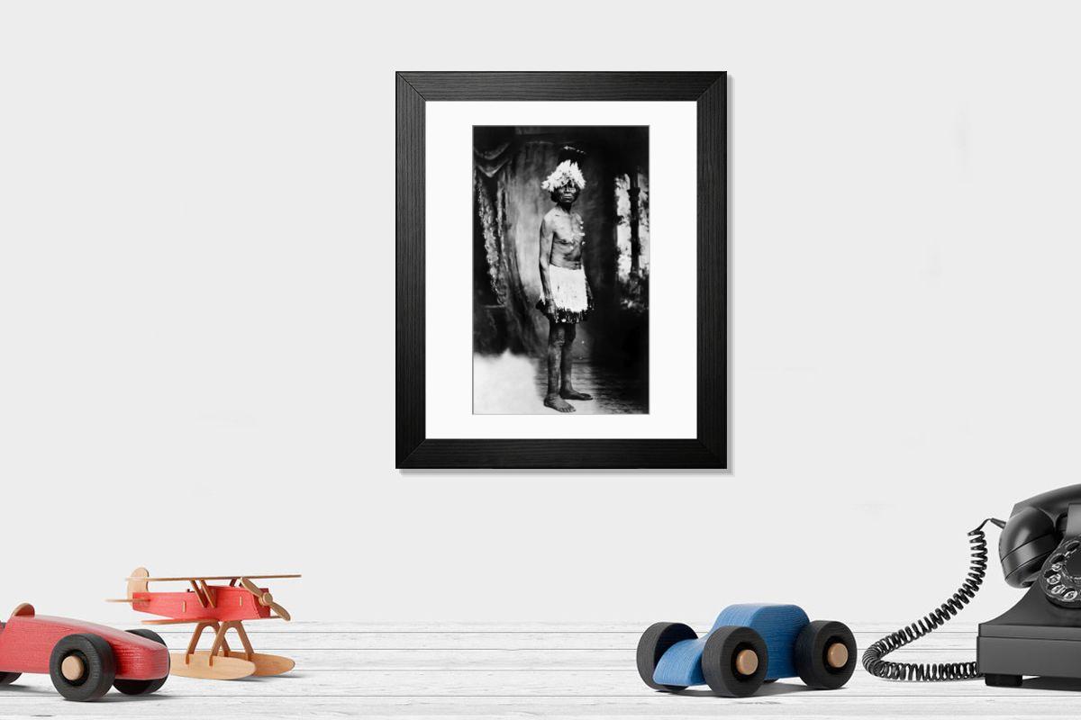 Shown hanging in a room: Modern 14"x12" (36x31cm)
