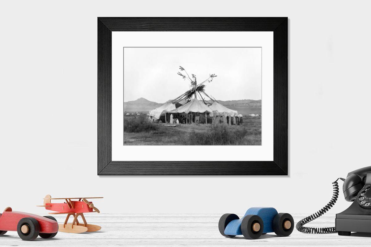 Shown hanging in a room: Modern 14"x12" (36x31cm)