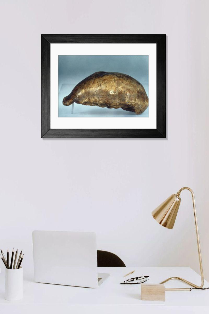 Shown hanging in a room: Modern 14"x12" (36x31cm)