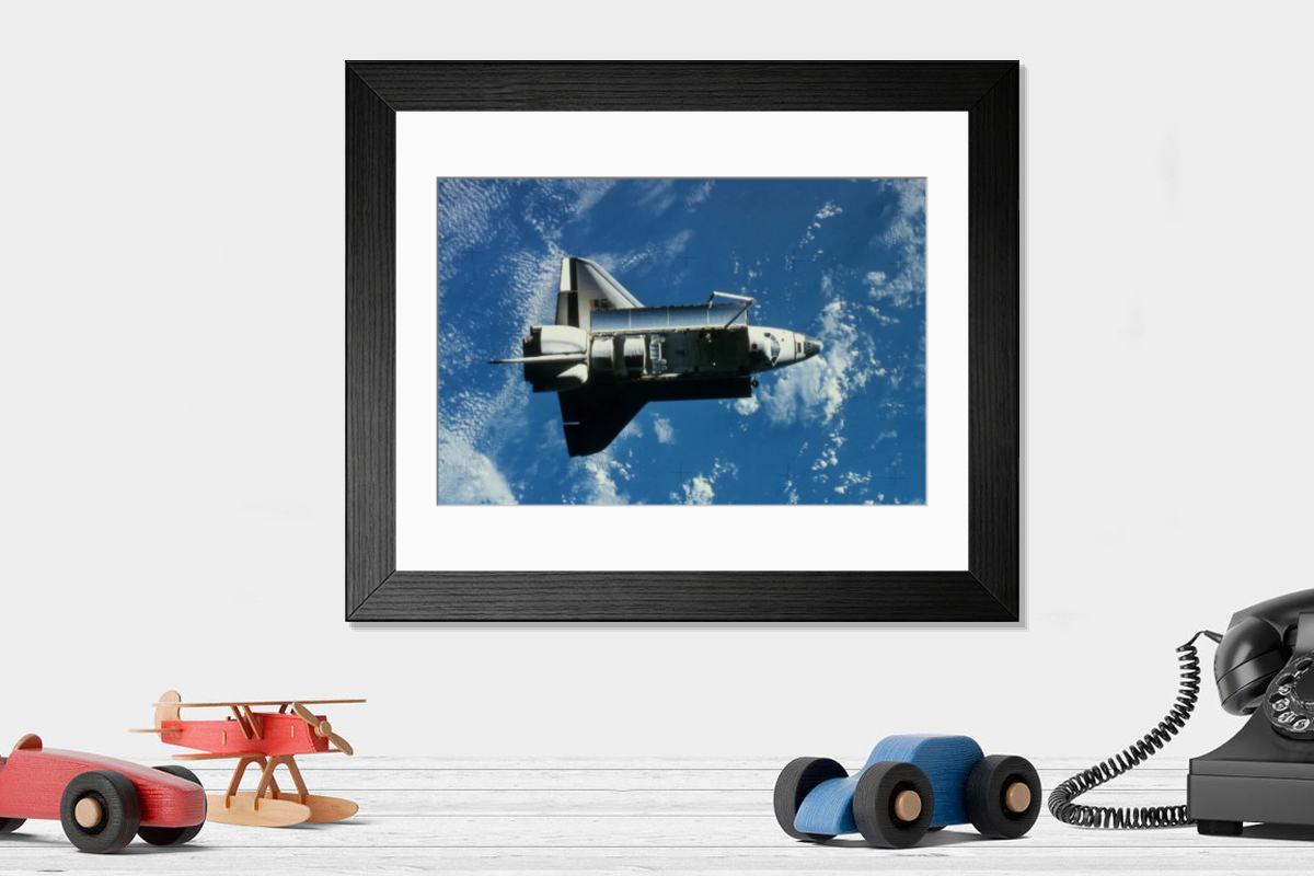 Shown hanging in a room: Modern 14"x12" (36x31cm)