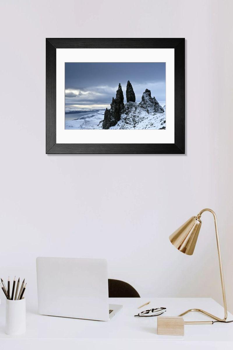 Shown hanging in a room: Modern 14"x12" (36x31cm)