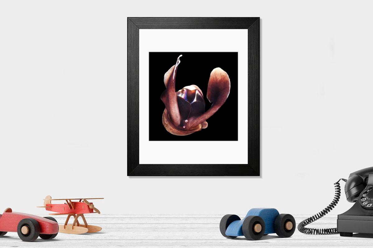 Shown hanging in a room: Modern 14"x12" (36x31cm)
