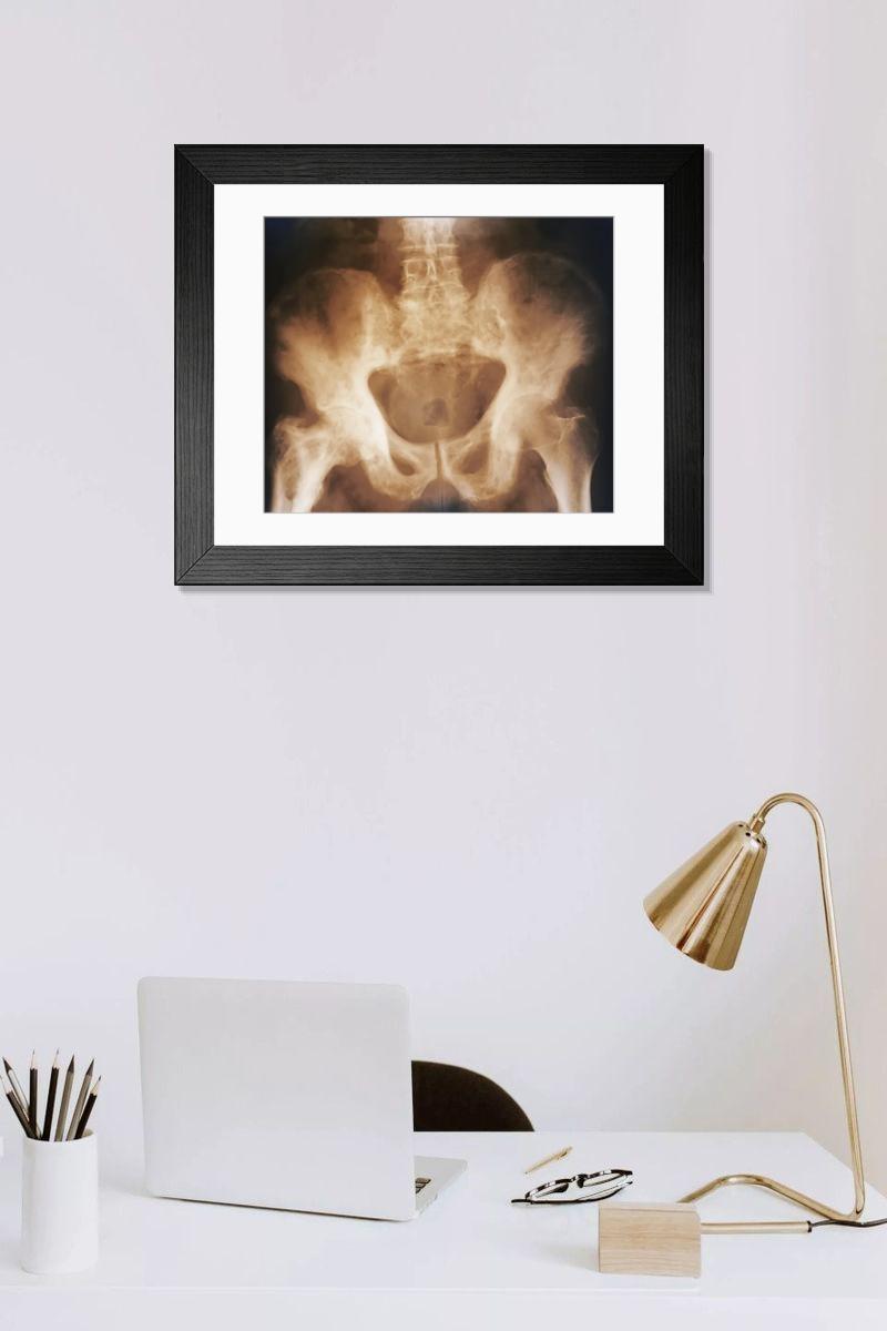 Shown hanging in a room: Modern 14"x12" (36x31cm)