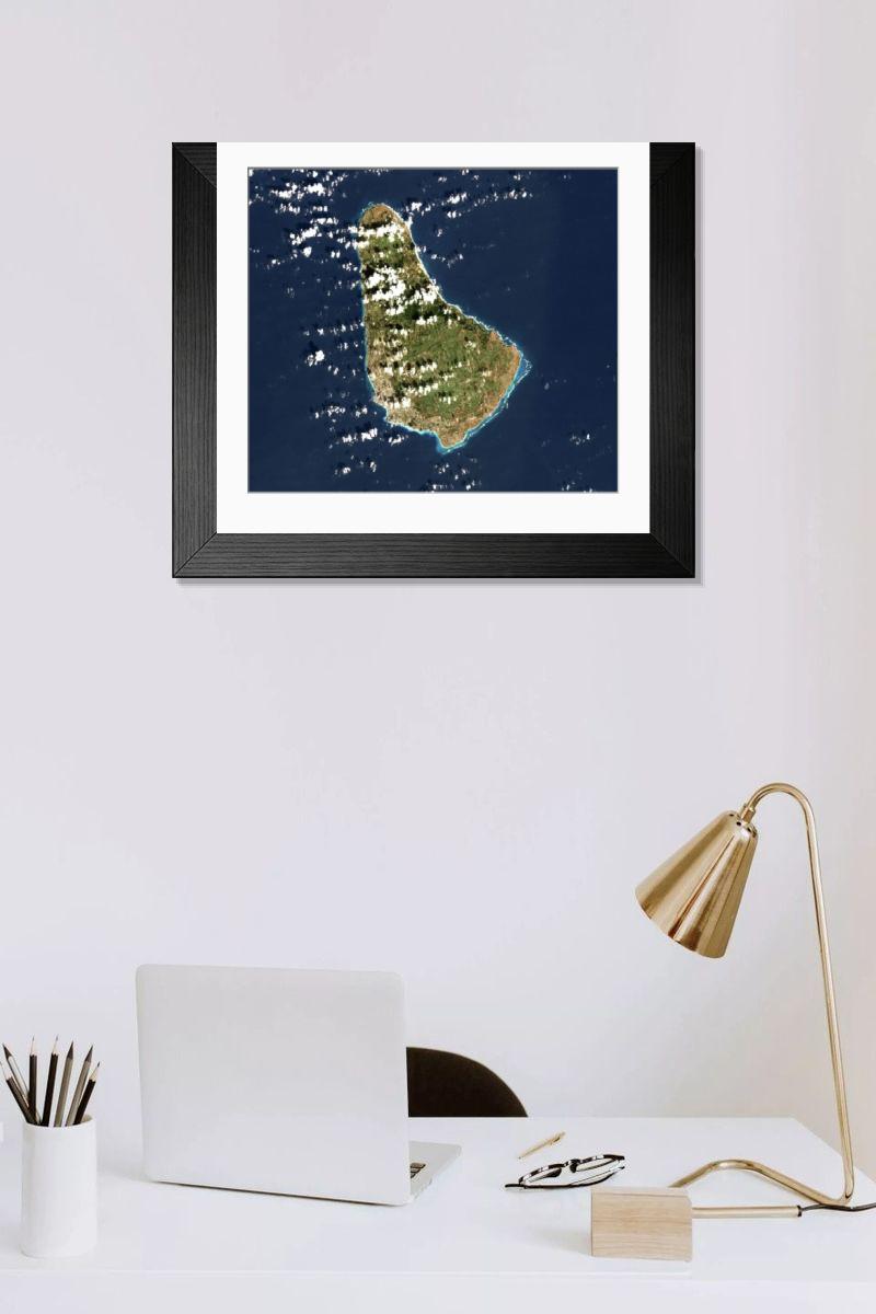 Shown hanging in a room: Modern 14"x12" (36x31cm)