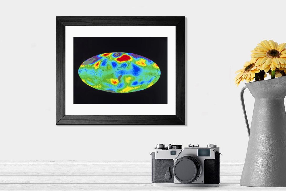 Shown hanging in a room: Modern 14"x12" (36x31cm)