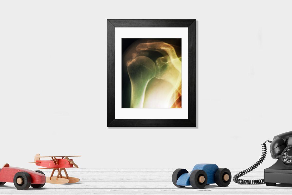 Shown hanging in a room: Modern 14"x12" (36x31cm)