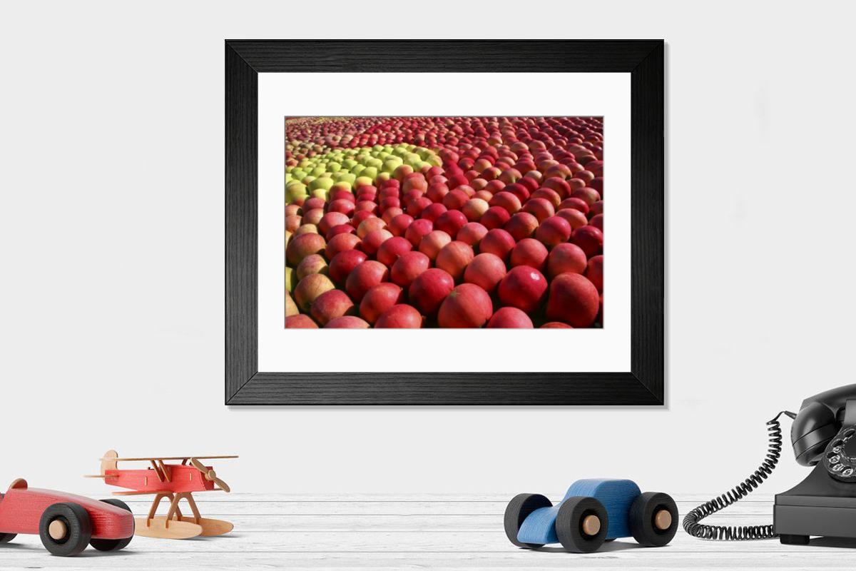 Shown hanging in a room: Modern 14"x12" (36x31cm)